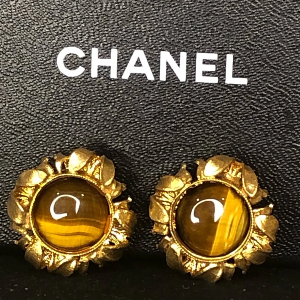 CHANEL 24k Gold Plated Tiger’s Eye Cabochon Clip On Earrings with Box